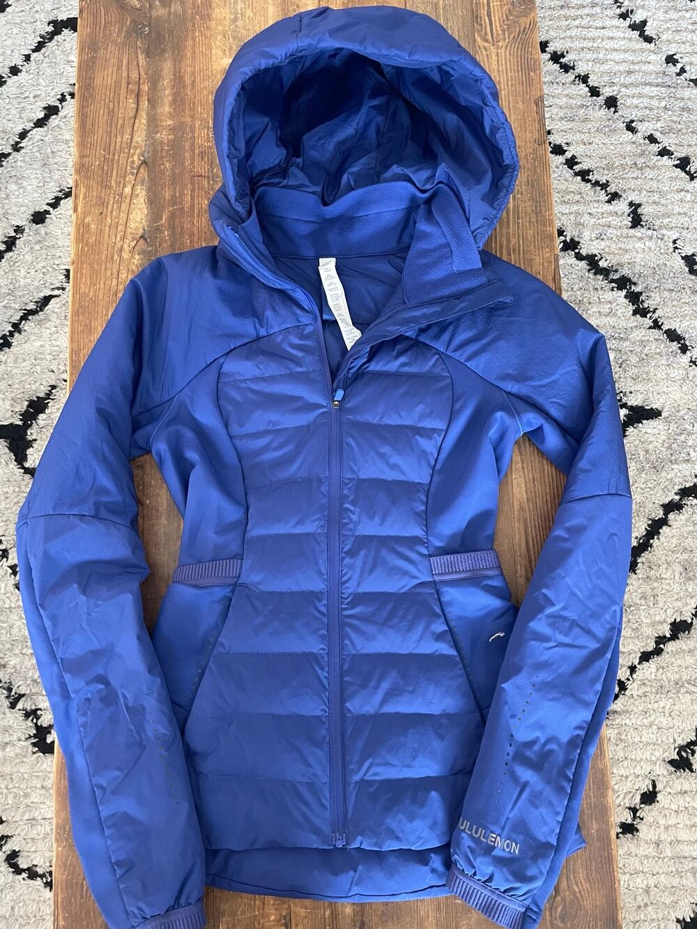 lululemon Blue Hooded Puffer Jacket Women’s | Size 2 | Full Zip